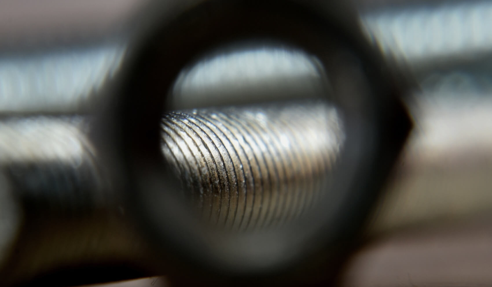 Gwint śruby w zbliżeniu makro