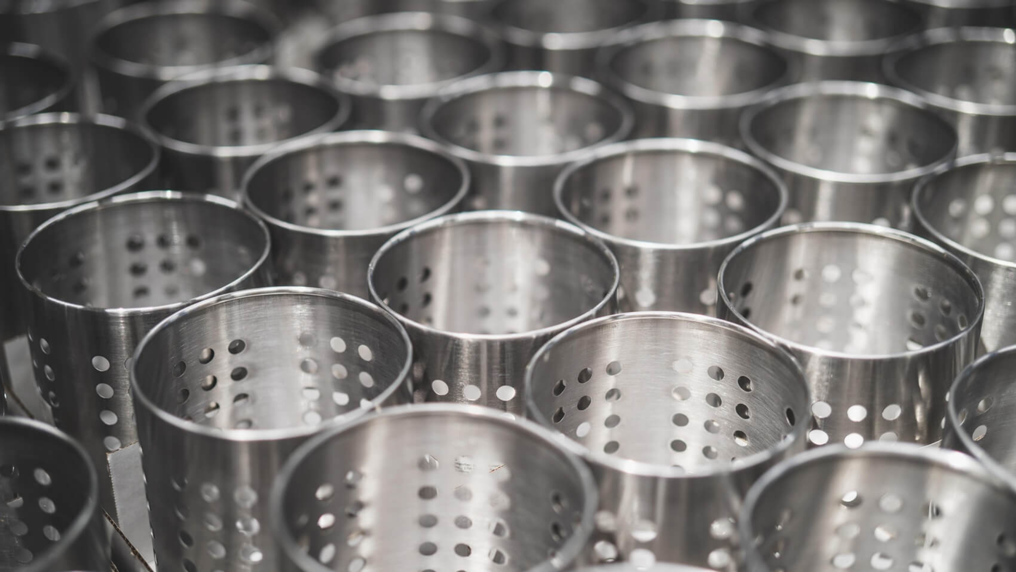 Perforowane cylindry ze stali nierdzewnej